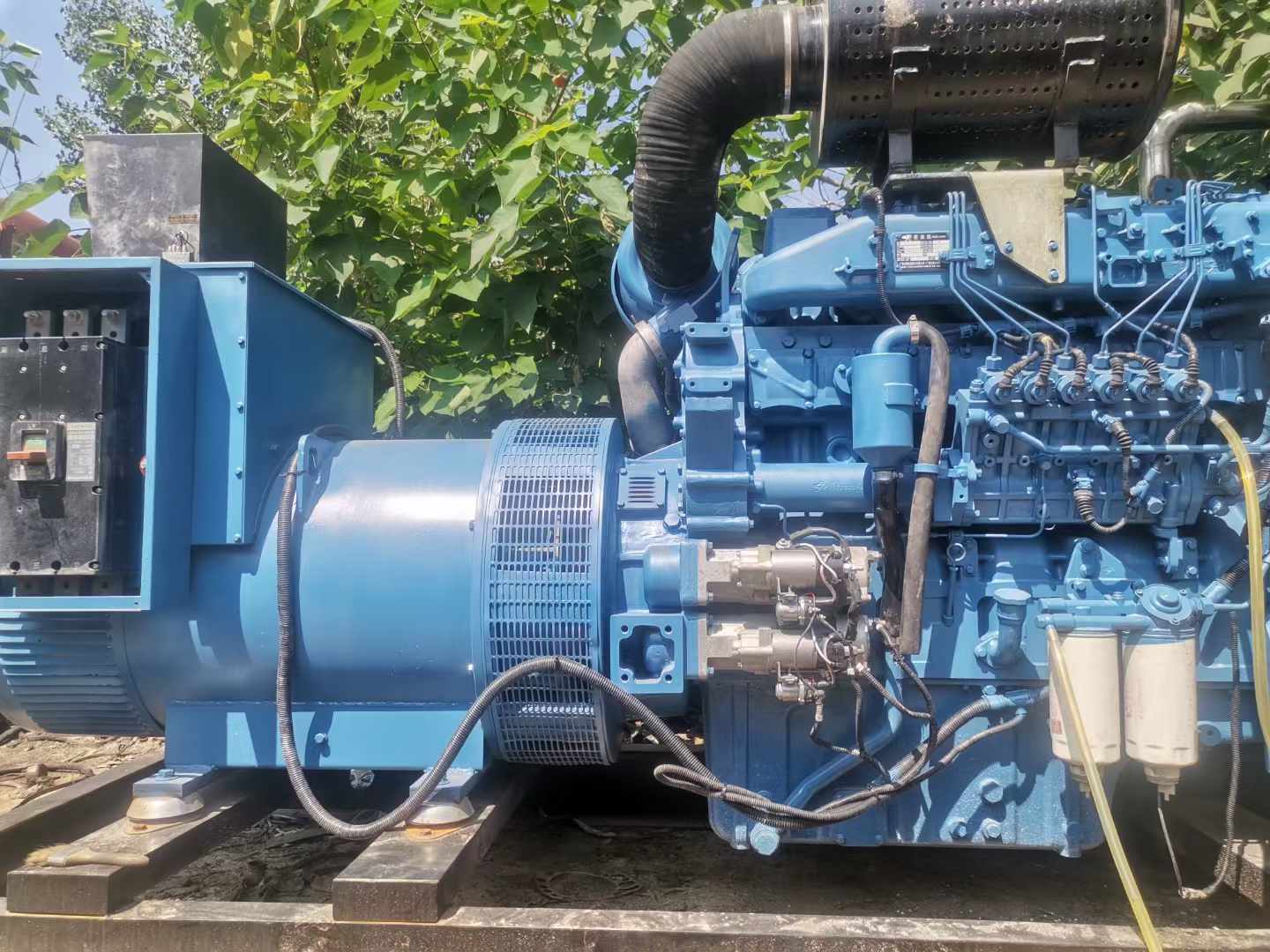 龙门详细说明降低 800kW 柴油发电机输出电流波动的方法